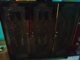 Lemari kayu jati bekas