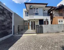 Murah dijual rumah palebon raya strategis tdk banjir singa kauman