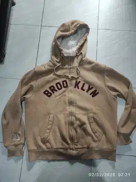 Sweater hoodie size XL