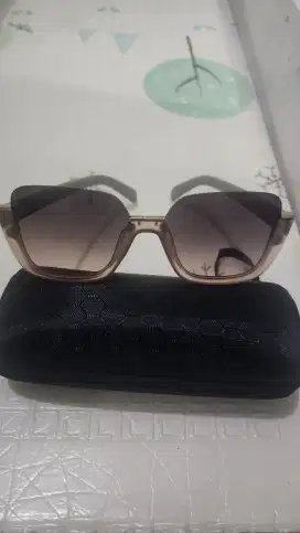 Kacamata MJ Pink