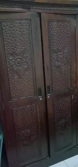 Lemari Jati 2 Pintu