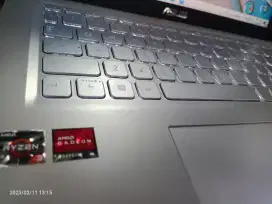 JUAL LAPTOP ASUS VIVOBOOK AMD RYZEN 3
RAM 8GB
SSD 512GB
LED 14
Win11