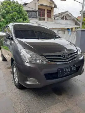 Inova bensinType G AT an Pribadi