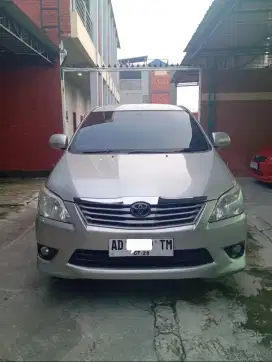 Innova G Diesel Automatic 2013