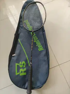 Raket RS Saber 18 NG II Slim + Sepatu Hundred uk. 42
