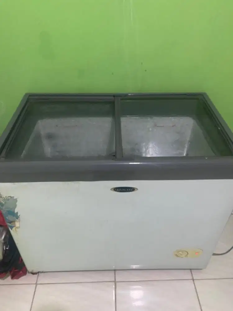 FREEZER FIGIGATE