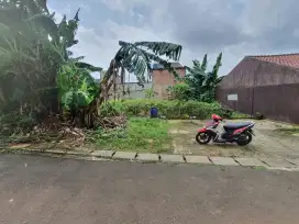 Tanah kavling 392m2, dekat psr ciputat. Harga hanya Rp.3,6jt/m2