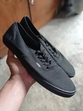 Vans full black size 41/ men us 10