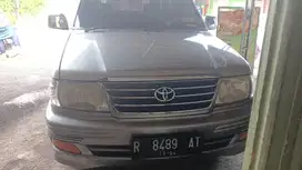 Toyota Kijang 2004 Bensin