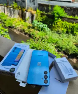 Samsung Galaxy A25 5G 8/256 Kondisi seperti baru