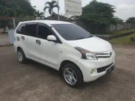 Toyota avanza 1.3 automatic 2012