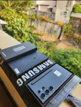 Samsung Galaxy S24 Ultra 5G 256 GB  Kondisi Buka Dus Belum Kepakai
