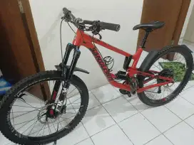 Santa Cruz Nomad 4 Alloy