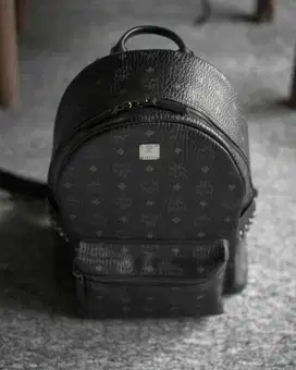 Backpack pria MCM black