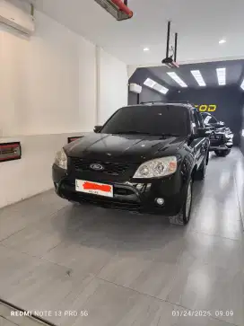 Jual cepat SUV Ford Escape 2.3 XLT 2012