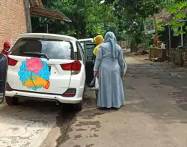 Jasa antar jemput