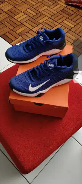 Sepatu Nike Size 42