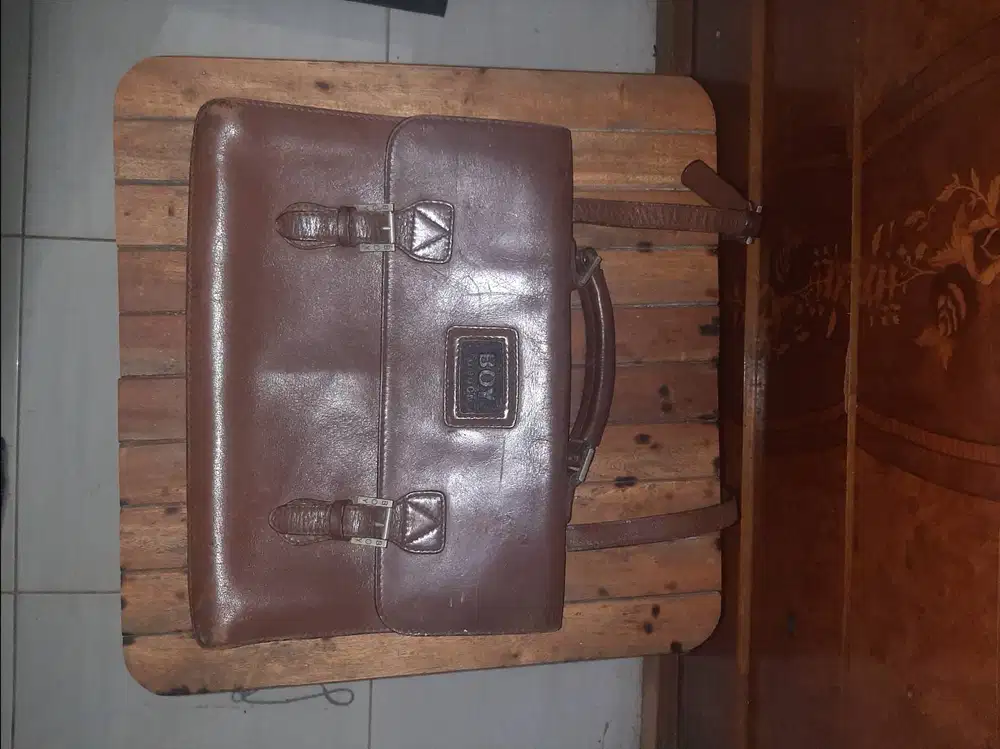 Tas boy london 100% kulit asli (vintage original 1990) nego