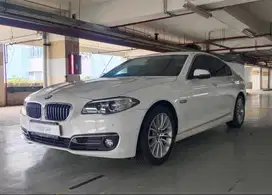 BMW 528i Luxury 2015