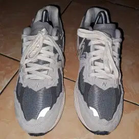 New Balance 2002R