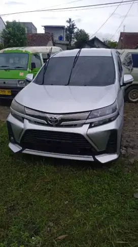 Sewa mobil harian