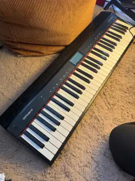 Roland GO piano 61 + dp10 pedal