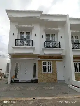 RUMAH BARU MEWAH SIAP HUNI TOWNHOUSE PONDOK BAMBU