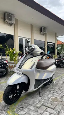 Yamaha filano lux 2023 white pearl