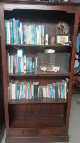 Dijual murah Lemari jati asli