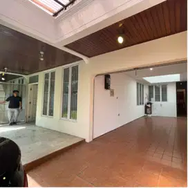 Rumah Siap Huni di Area Senopati SCBD, Keb. Baru