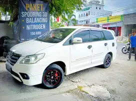 Dijual / TT R16-17 Ban Bridgestone B390 + Velg HSR R15 PCD 5x114