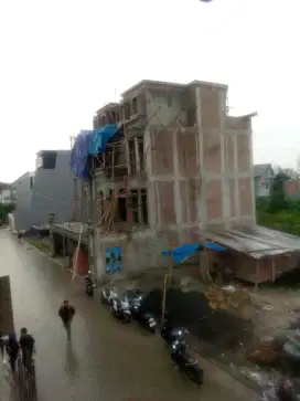 Tukang bangunan