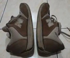 Sepatu New balance 320