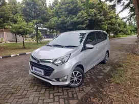 DP RINGAN Daihatsu Sigra 1.2 R Bensin-MT 2019 SILVER PZ