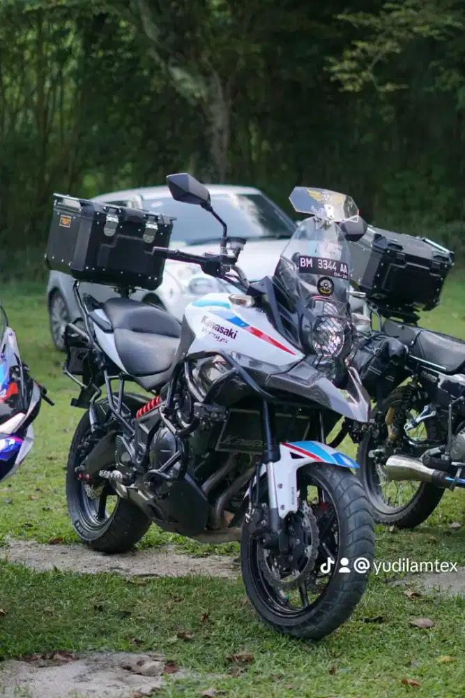 Kawasaki Versys 650 tahun 2012