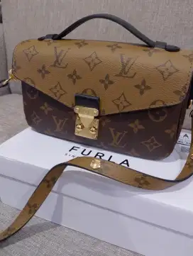 Tas wanita import