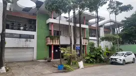 Gudang gandeng full renov siap pakai di Bizlink Cikupa