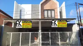 Rumah kawasan Rungkut Berada di Double Way Baru Gres Siap Huni