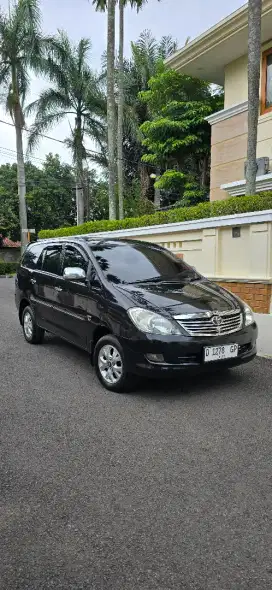 Kijang Innova V 2005 Matik, Muluss