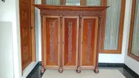 Lemari jati antik 3 pintu