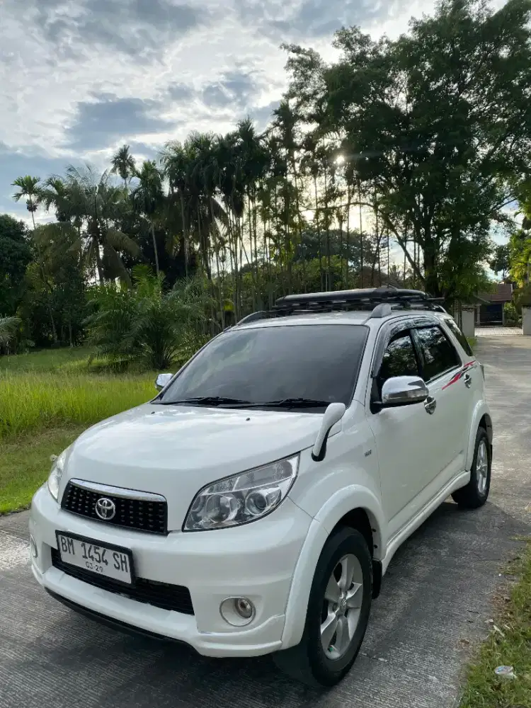 Toyota Rush G mt thn 2014