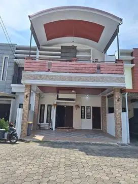 Rumah siap huni one gate Sistem di Cluster dekat Bintaro Sektor 2
