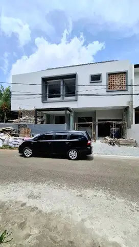 HOT SALE rumah brandnew hook 3 ltstrategis di Sektor 9 Bintaro Jaya