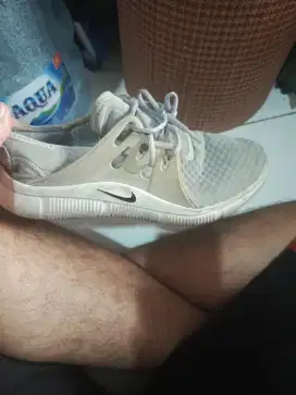Nike second ukuran 44