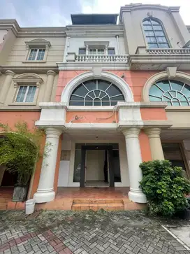 DISEWAKAN RUKAN DI TENDEAN SQURE