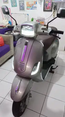 surat lengkap + faktur + charging blm ada plat nomor