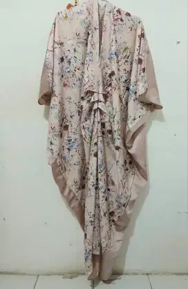 Kaftan bunga bunga pink