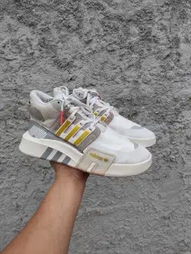 SEPATU ADIDAS EQUIPMENT EQT ADV SECOND
