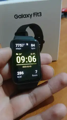 Jam Tangan (Smartwatch) Samsung Galaxy Fit 3 2024 Kondisi Terawat