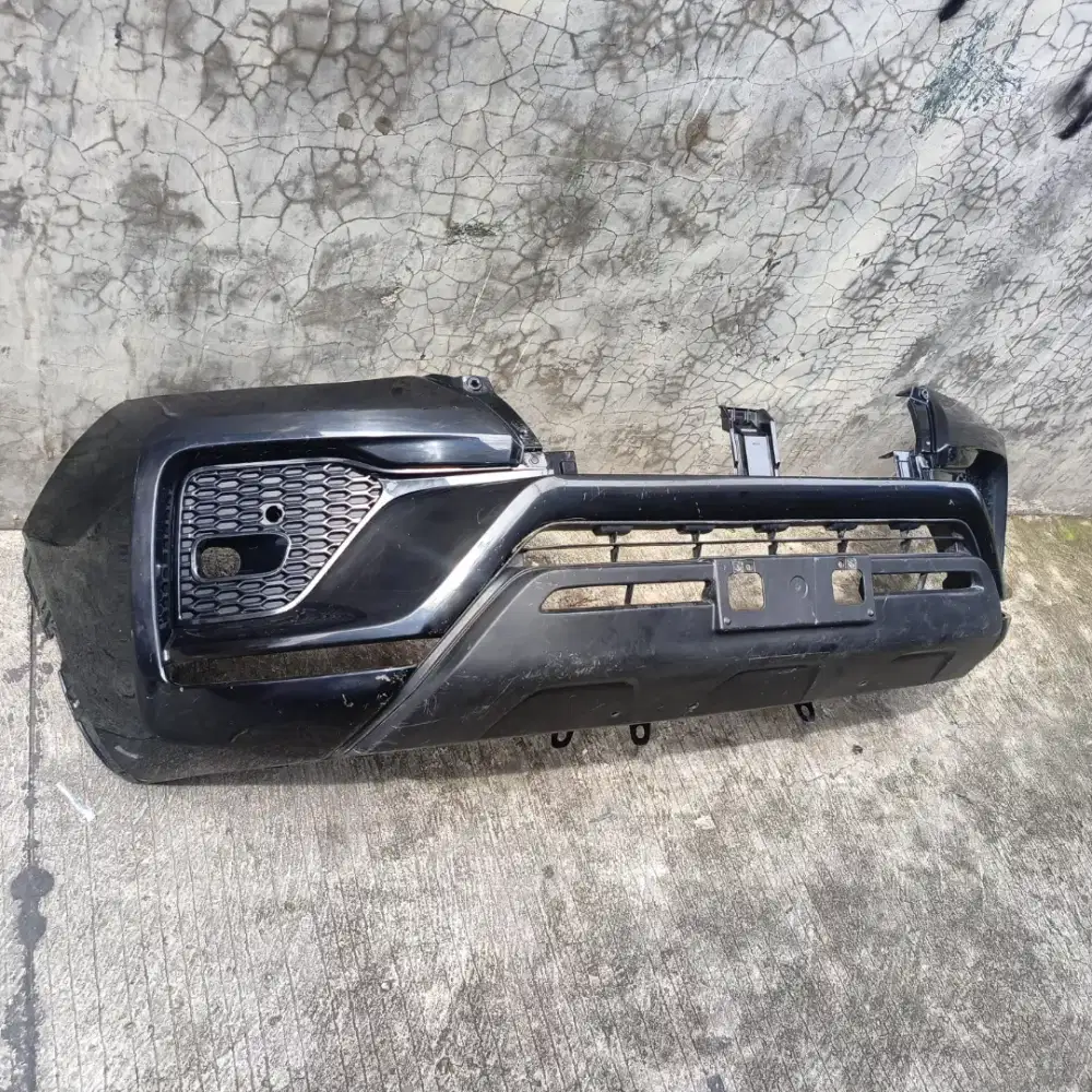 Bemper Fortuner VRZ GR 2022-2025